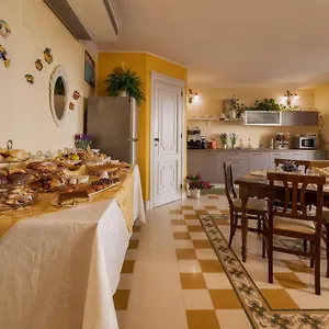 3* Bed & Breakfast Casa Manzella