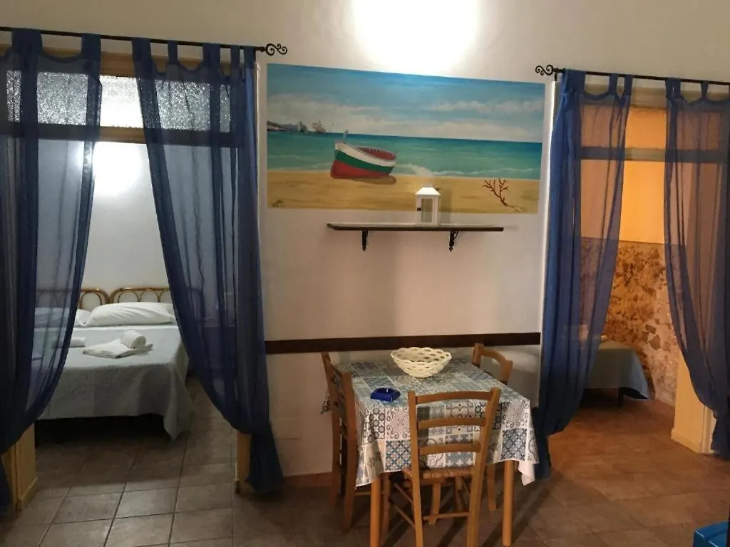 Terrasini 2000 Casa Vacanze 0*,  Ιταλία