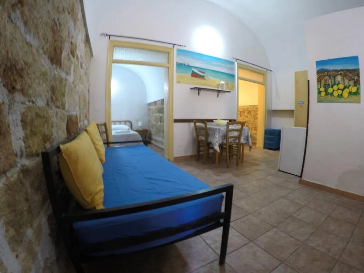 Terrasini 2000 Casa Vacanze Ιταλία